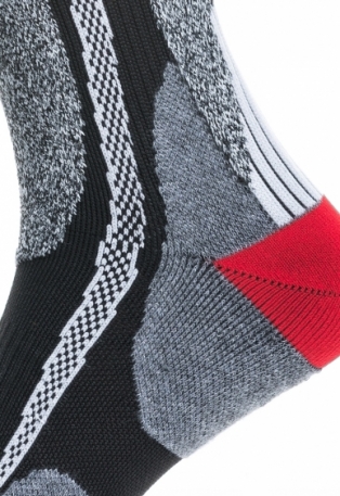 Треккинговые носки Accapi Trekking Endurance Short 999 black 45-47 Треккинговые носки Accapi Trekking Endurance Short 999 black 45-47